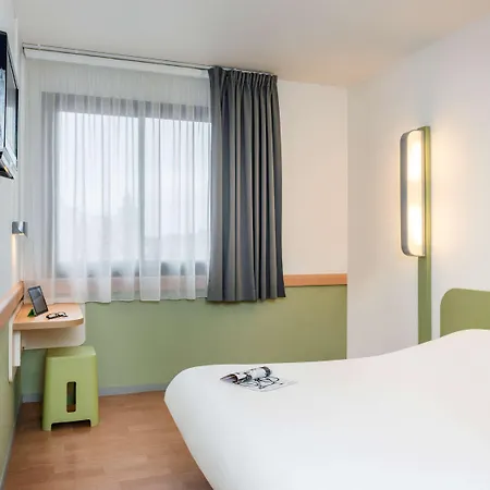 Greet Centre - Route De Normandie By Accor Évreux