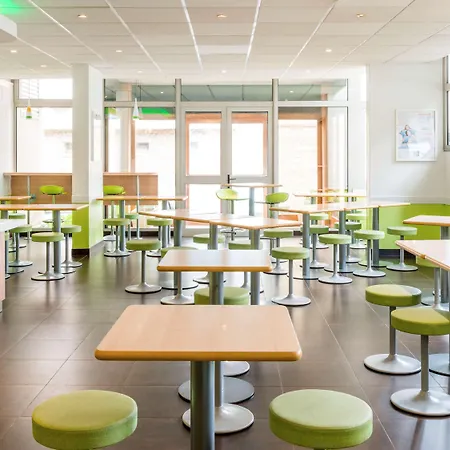 Hotel Greet Centre - Route De Normandie By Accor 3*