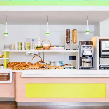 Hotel Greet Centre - Ex Ibis Budget Évreux