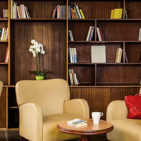 Отель Greet Centre - Route De Normandie By Accor
