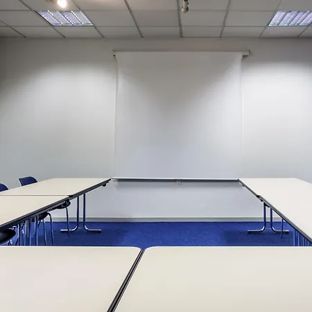 Greet Centre - Route De Normandie By Accor