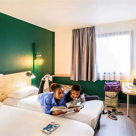 Greet Centre - Route De Normandie By Accor Отель Эврё