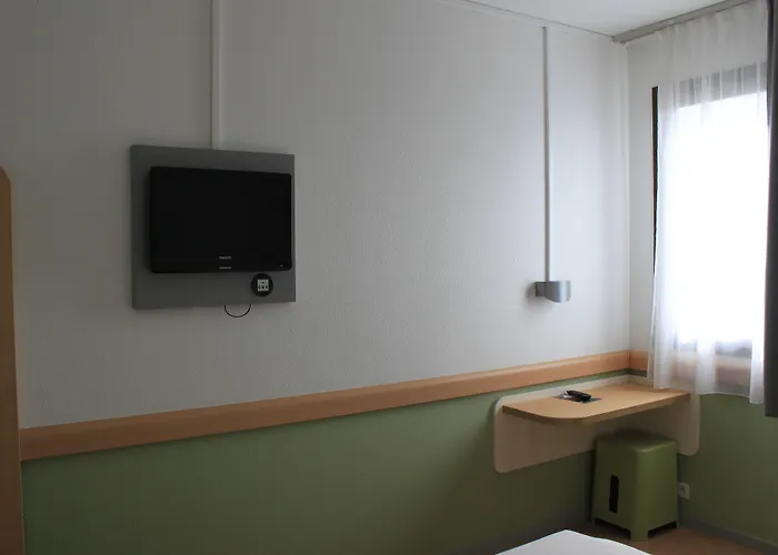 Greet Centre - Route De Normandie By Accor Évreux